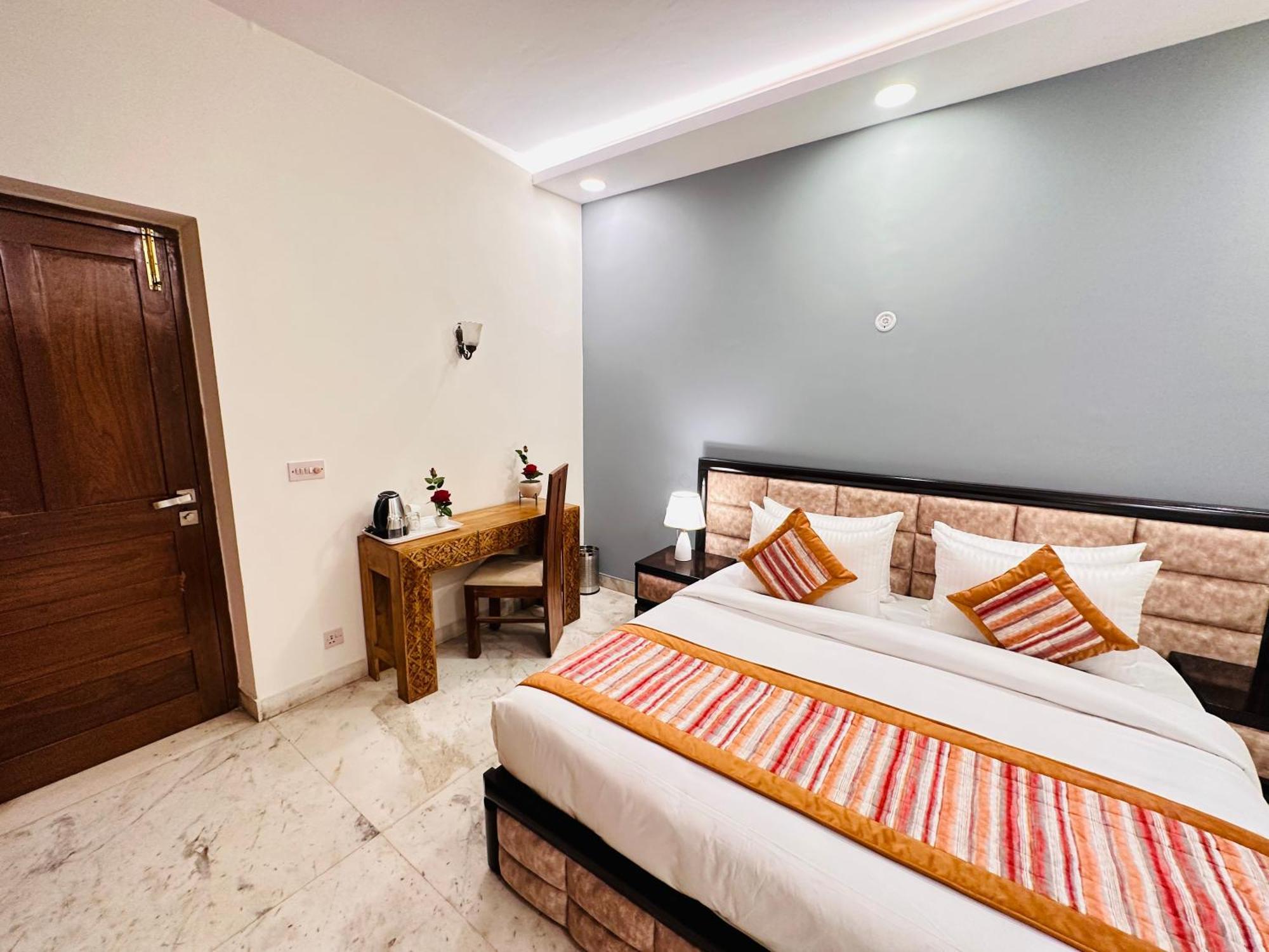 Grove Residency Hauz Khas New Delhi Couple Friendly Hotel Luaran gambar