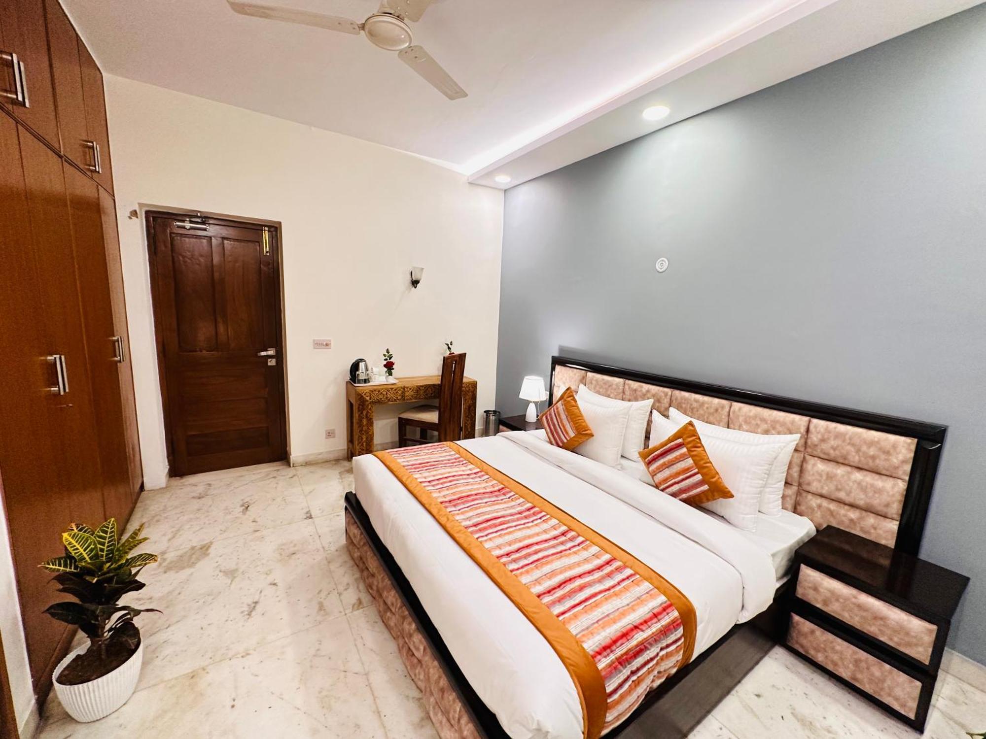 Grove Residency Hauz Khas New Delhi Couple Friendly Hotel Luaran gambar